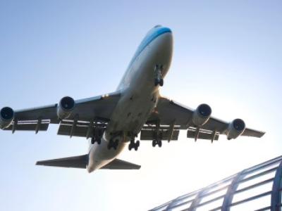 Commercial airplane