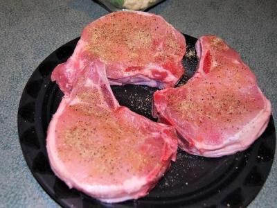 Raw pork chops