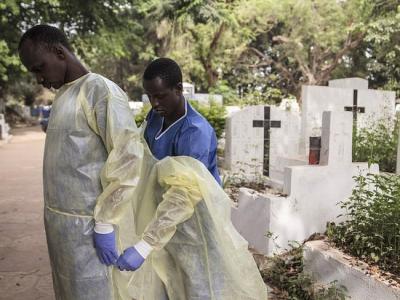 Safe Ebola burial