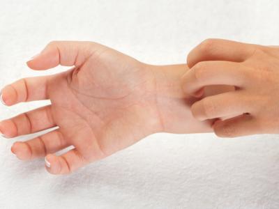 Scratching wrist