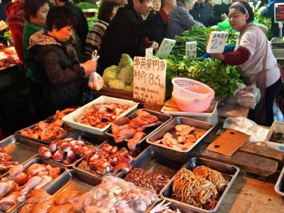 A fresh market in Shanghai City, China