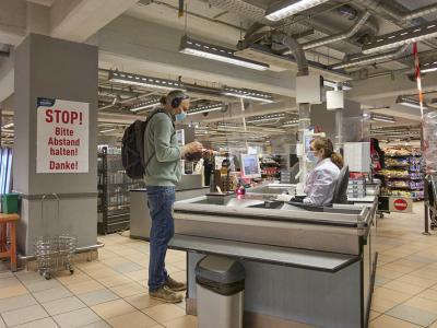 store distancing