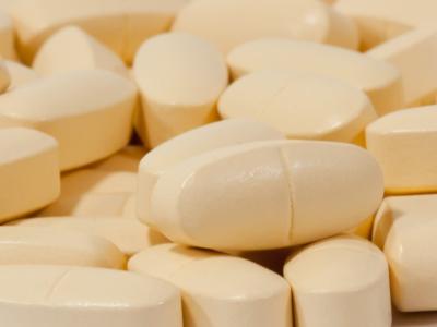 Tan drug capsules