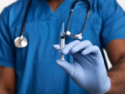 vaccinator