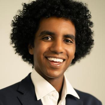 Aron Woldeslassie headshot