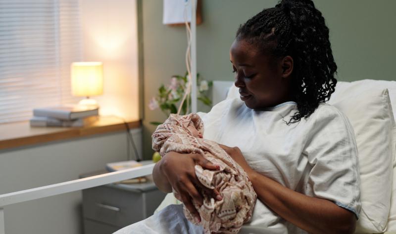 Mom in hospital with newborn
