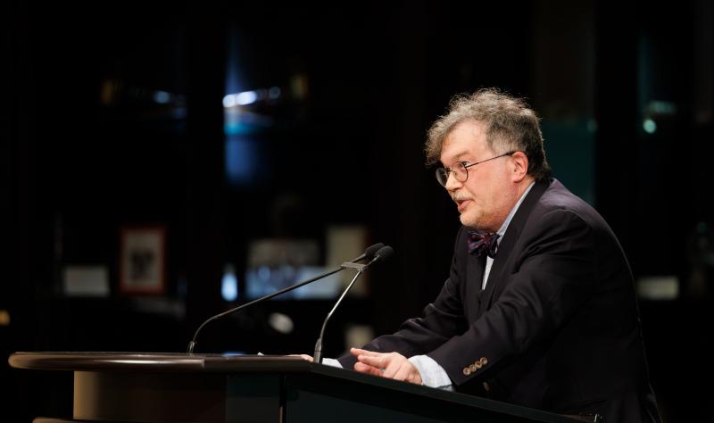 Peter Hotez at podium