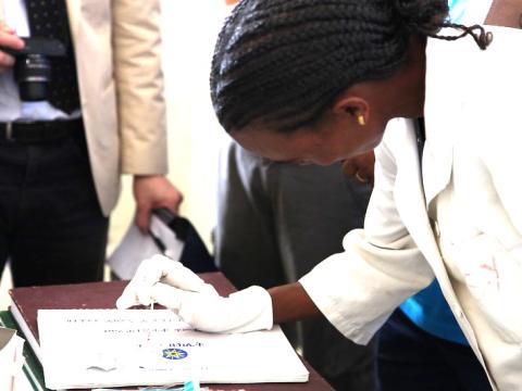Rapid malaria test demonstration