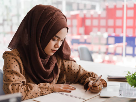 Saudi student