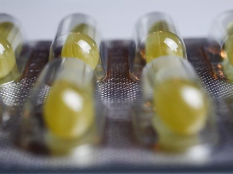 Antibiotic capsules