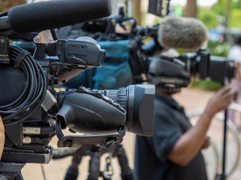 news cameras