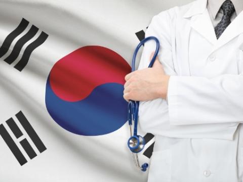 Korean flag and doctor