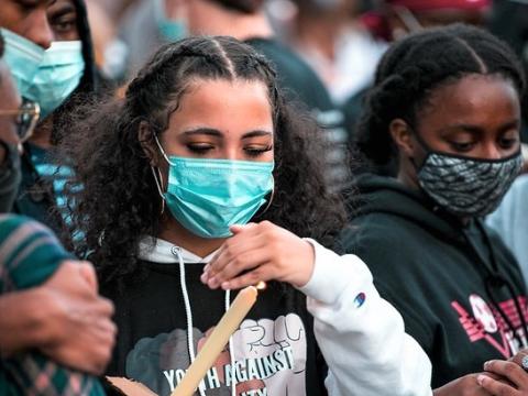 Mask wearing at vigil