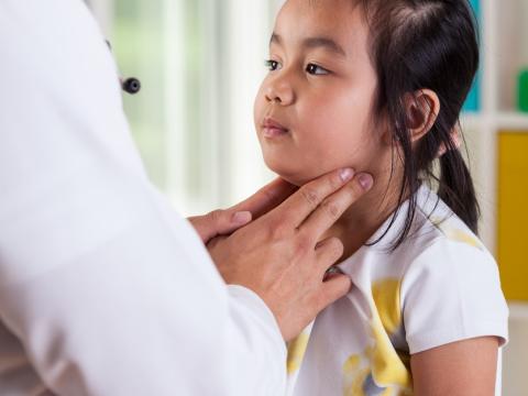 Mumps parotid exam