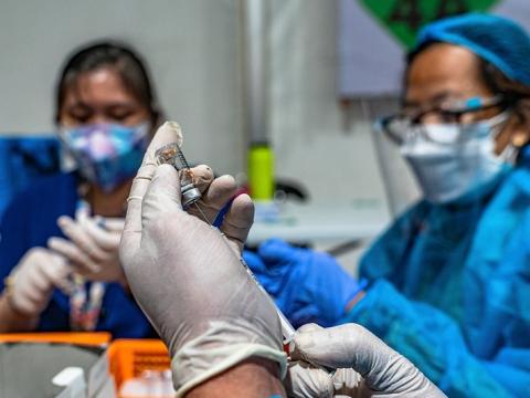 COVID-19 vaccinators in Philippines