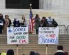Anti-science signs at DC anti-mandate rally