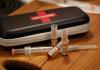 Naloxone kit